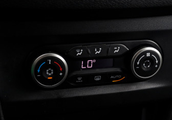 Подержанный автомобиль LADA (ВАЗ) XRAY 2022 года (13 фото)