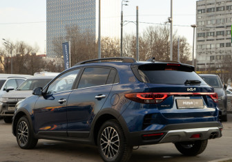 Подержанный автомобиль Kia Rio Hatchback 2022 года (5 фото)