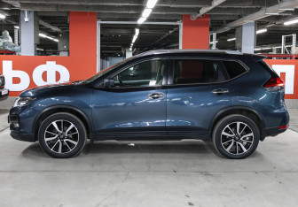 Подержанный автомобиль Nissan X-Trail 2020 года (8 фото)