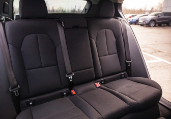 Подержанный автомобиль Volvo XC40 2019 года (20 фото)