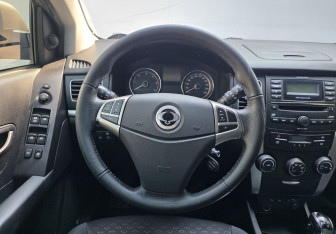 Подержанный автомобиль SsangYong Actyon 2012 года (12 фото)