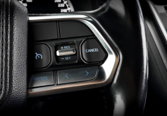 Подержанный автомобиль Toyota Land Cruiser Suv 2021 года (29 фото)