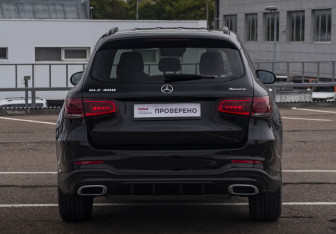 Подержанный автомобиль Mercedes-Benz GLC Coupe 2021 года (6 фото)