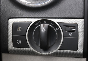 Подержанный автомобиль Opel Antara 2013 года (16 фото)