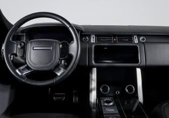 Подержанный автомобиль Land Rover Range Rover 2021 года (12 фото)