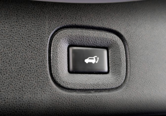 Подержанный автомобиль Renault Samsung QM6 2021 года (26 фото)