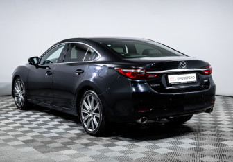 Подержанный автомобиль Mazda 6 Sedan 2022 года (7 фото)