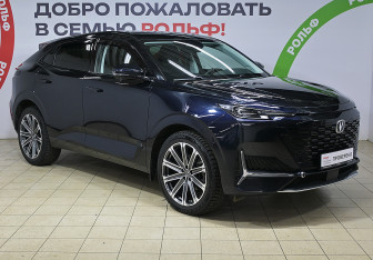Подержанный автомобиль Changan UNI-K 2023 года (24 фото)