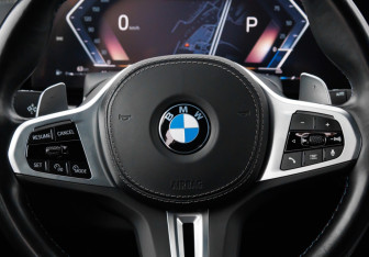 Подержанный автомобиль BMW X7 2023 года (18 фото)