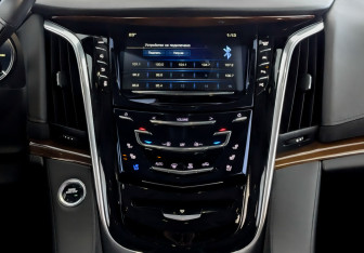 Подержанный автомобиль Cadillac Escalade Suv 2020 года (15 фото)