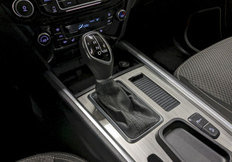 Подержанный автомобиль Geely Emgrand X7 2019 года (26 фото)