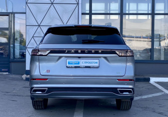 Подержанный автомобиль Jaecoo J8 2024 года (6 фото)