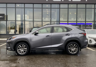 Подержанный автомобиль Lexus NX 2020 года (8 фото)