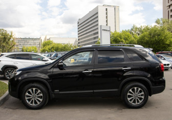 Подержанный автомобиль Kia Sorento 2012 года (6 фото)