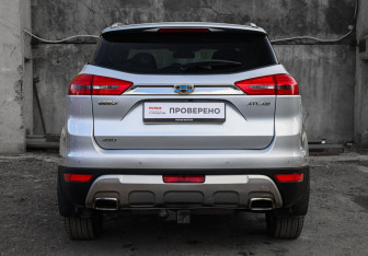 Подержанный автомобиль Geely Atlas 2020 года (5 фото)