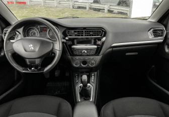 Подержанный автомобиль Peugeot 301 2013 года (12 фото)