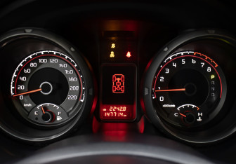 Подержанный автомобиль Mitsubishi Pajero 2018 года (13 фото)