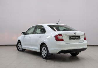 Подержанный автомобиль Skoda Rapid Liftback 2019 года (23 фото)