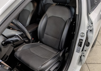 Подержанный автомобиль Kia Ceed Hatchback 2019 года (20 фото)