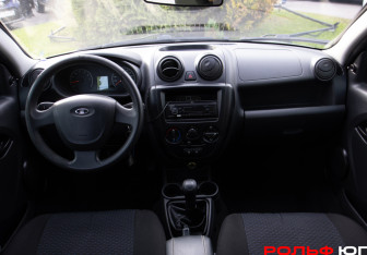 Подержанный автомобиль LADA (ВАЗ) Granta Sedan 2014 года (11 фото)