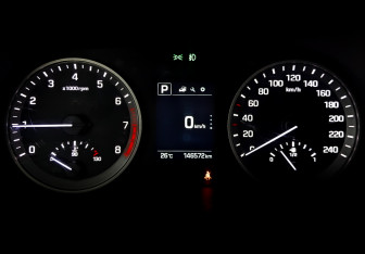 Подержанный автомобиль Hyundai Tucson 2016 года (13 фото)