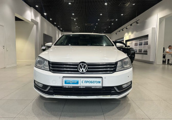 Подержанный автомобиль Volkswagen Passat Sedan 2012 года (2 фото)
