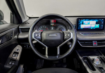 Подержанный автомобиль Haval Jolion 2023 года (21 фото)
