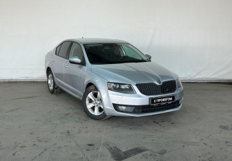 Подержанный автомобиль Skoda Octavia Liftback 2013 года (3 фото)