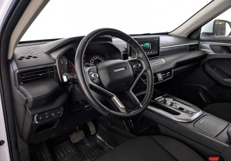 Подержанный автомобиль Haval Jolion 2023 года (15 фото)