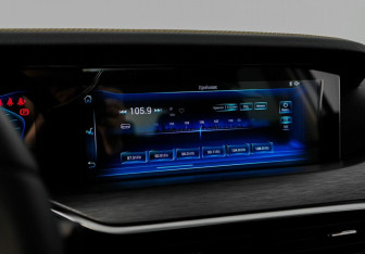 Подержанный автомобиль FAW Bestune T77 2022 года (16 фото)