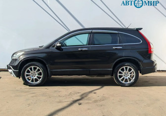Подержанный автомобиль Honda CR-V 2009 года (8 фото)