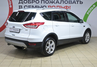 Подержанный автомобиль Ford Kuga 2014 года (4 фото)