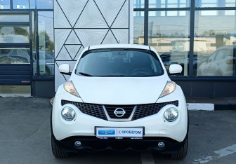 Подержанный автомобиль Nissan Juke 2011 года (2 фото)