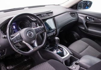 Подержанный автомобиль Nissan X-Trail 2019 года (9 фото)