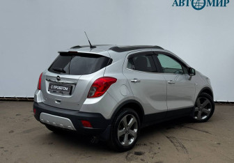 Подержанный автомобиль Opel Mokka 2014 года (8 фото)