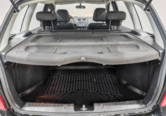 Подержанный автомобиль LADA (ВАЗ) Granta Wagon 2024 года (10 фото)