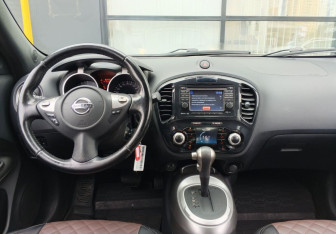 Подержанный автомобиль Nissan Juke 2013 года (13 фото)