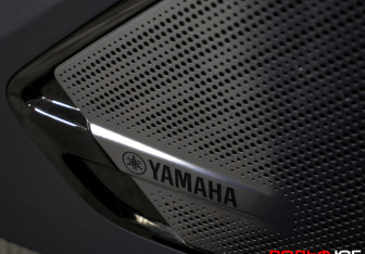 Подержанный автомобиль Zeekr 001 2023 года (14 фото)