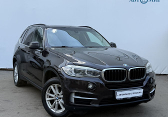 Подержанный автомобиль BMW X5 2015 года (3 фото)