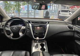 Подержанный автомобиль Nissan Murano Suv 2016 года (18 фото)