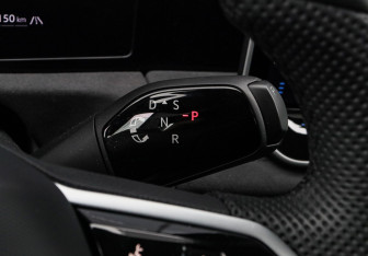 Подержанный автомобиль Volkswagen Tiguan 2025 года (31 фото)