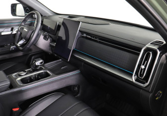 Подержанный автомобиль Jaecoo J7 2024 года (7 фото)