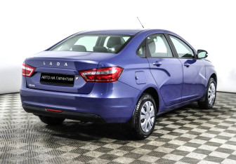 Подержанный автомобиль LADA (ВАЗ) Vesta Sedan 2016 года (3 фото)