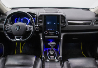 Подержанный автомобиль Renault Koleos 2018 года (13 фото)