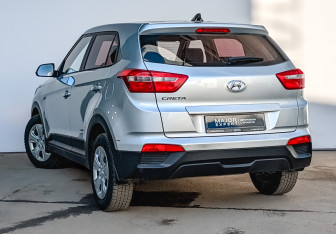Подержанный автомобиль Hyundai Creta 2018 года (7 фото)
