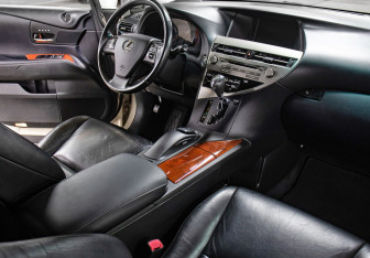 Подержанный автомобиль Lexus RX 2012 года (11 фото)