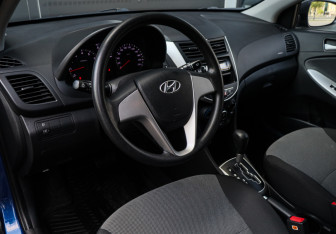 Подержанный автомобиль Hyundai Solaris Sedan 2013 года (12 фото)