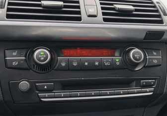 Подержанный автомобиль BMW X5 2011 года (14 фото)