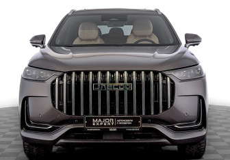 Подержанный автомобиль Jaecoo J8 2024 года (2 фото)