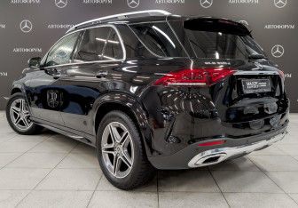 Подержанный автомобиль Mercedes-Benz GLE 2021 года (7 фото)